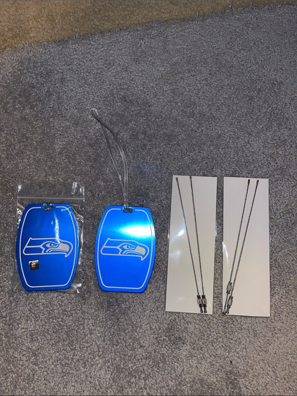 Seahawks tag (2 set)